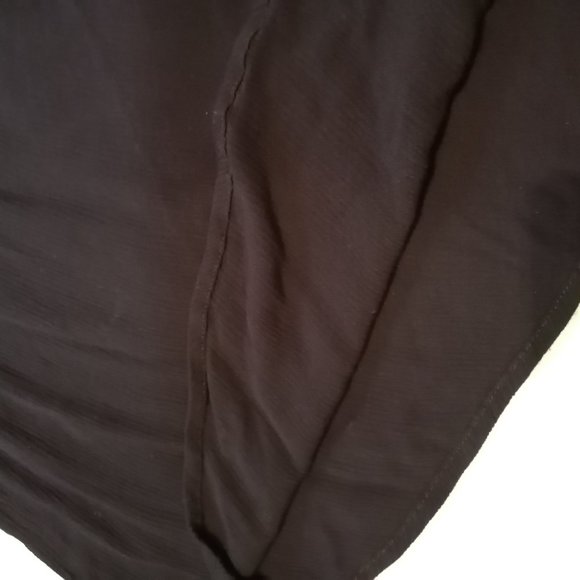 Black off-the-shoulder blouse - Picture 5 of 10